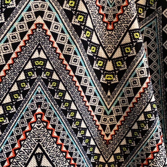 Girls dress - Picture 2 of 4